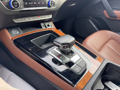 Used 2021 Audi Q5 2.0T Premium Plus image 23