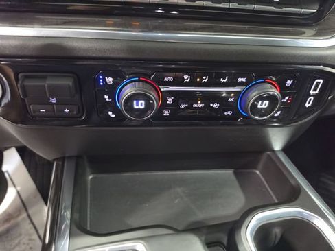 Used 2024 Chevrolet Silverado 1500 LTZ AWD/4WD image 15