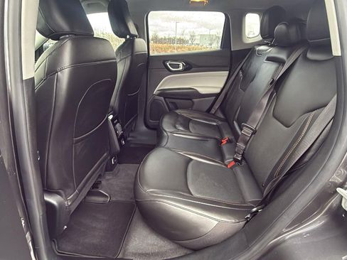 Used 2022 Jeep Compass Limited image 22