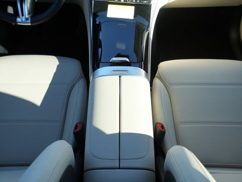 New 2026 Mercedes-Benz GLC 300 4MATIC image 27