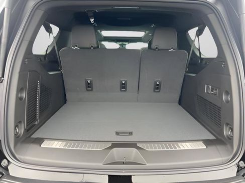New 2026 GMC Yukon XL AT4 w/ AT4 Premium Package AWD/4WD image 9