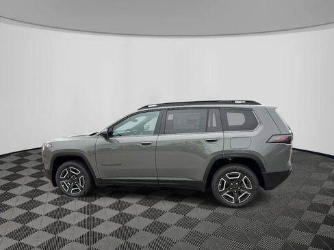 New 2026 Jeep Cherokee Laredo AWD/4WD image 2