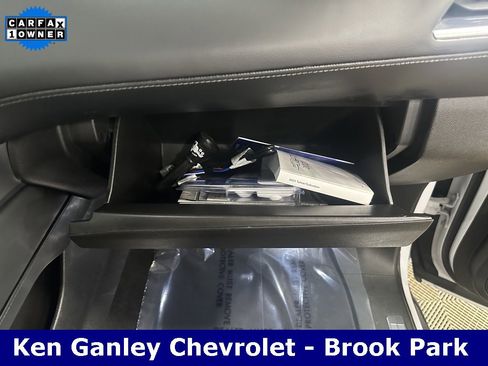 Used 2021 Chevrolet Suburban LT image 25