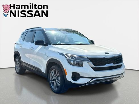 Used 2021 Kia Seltos S AWD/4WD image 1