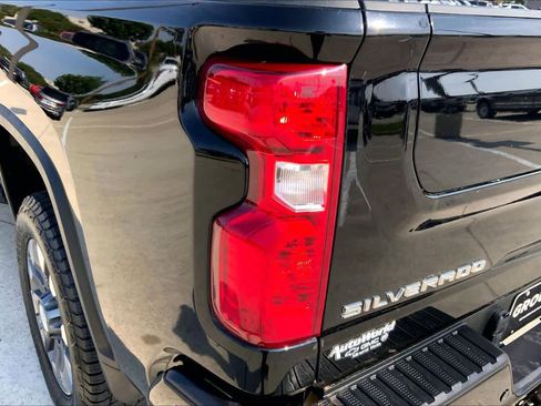 Used 2024 Chevrolet Silverado 2500 Custom w/ Custom Value Package AWD/4WD image 27