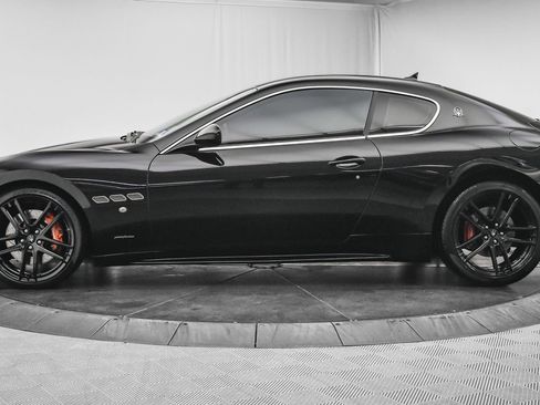 Used 2018 Maserati GranTurismo Sport image 4