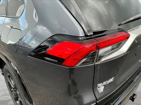 Used 2020 Toyota RAV4 XSE AWD/4WD image 23