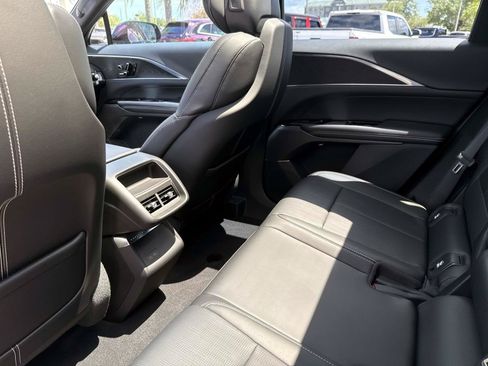 Used 2024 Cadillac Lyriq Luxury RWD image 15