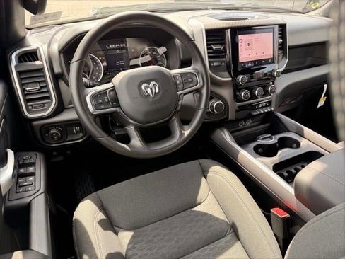 New 2026 RAM 1500 Express AWD/4WD image 28