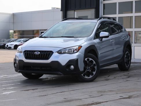 Used 2021 Subaru Crosstrek 2.5i Sport w/ Moonroof Package AWD/4WD image 3