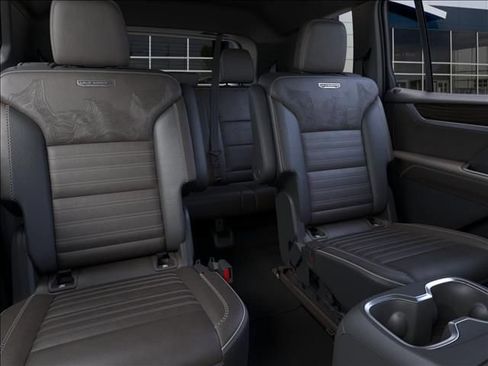 New 2026 GMC Acadia Denali Ultimate w/ LPO, Floor Liner Package AWD/4WD image 21