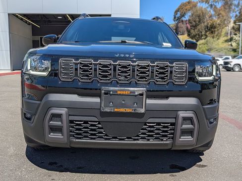 New 2026 Jeep Cherokee Laredo image 11