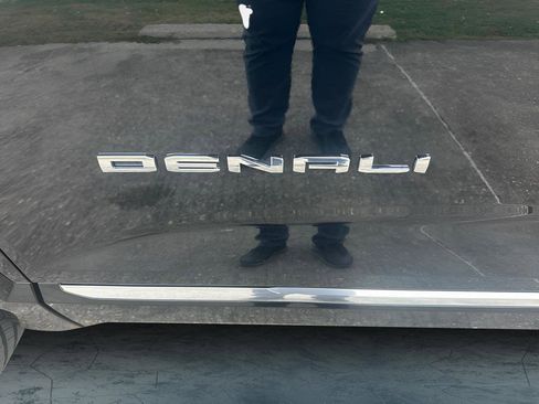 Used 2026 GMC Terrain Denali w/ LPO, Floor Liner Package image 10