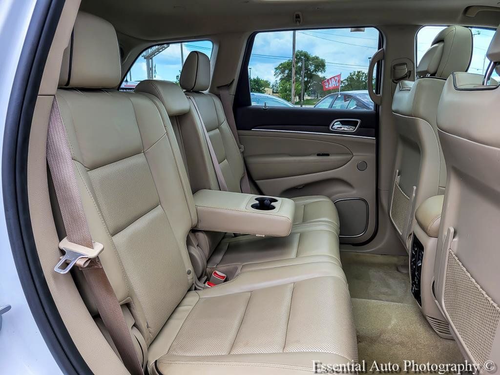 Used 2018 Jeep Grand Cherokee Overland AWD/4WD image 31