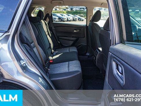 Used 2025 Nissan Rogue SV image 22