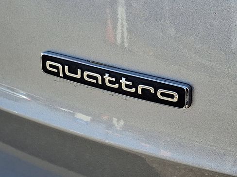 Used 2020 Audi Q3 2.0T Premium w/ Convenience Package image 32