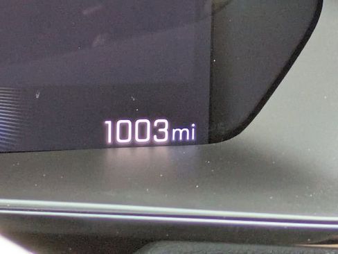 Used 2025 Chevrolet Colorado LT w/ LT Convenience Package image 32