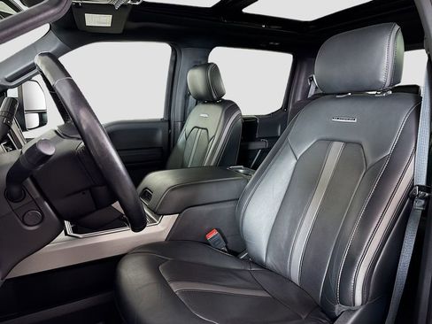 Used 2020 Ford F350 Platinum image 24