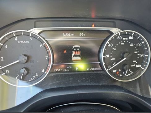 Used 2024 Nissan Rogue SV w/ SV Premium Package AWD/4WD image 5