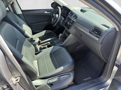 Used 2019 Volkswagen Tiguan SEL FWD image 20