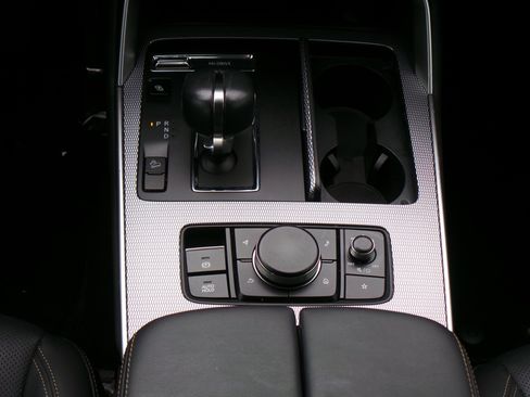 Certified 2024 MAZDA CX-90 Plug-In Hybrid w/ Premium Pkg AWD/4WD image 17