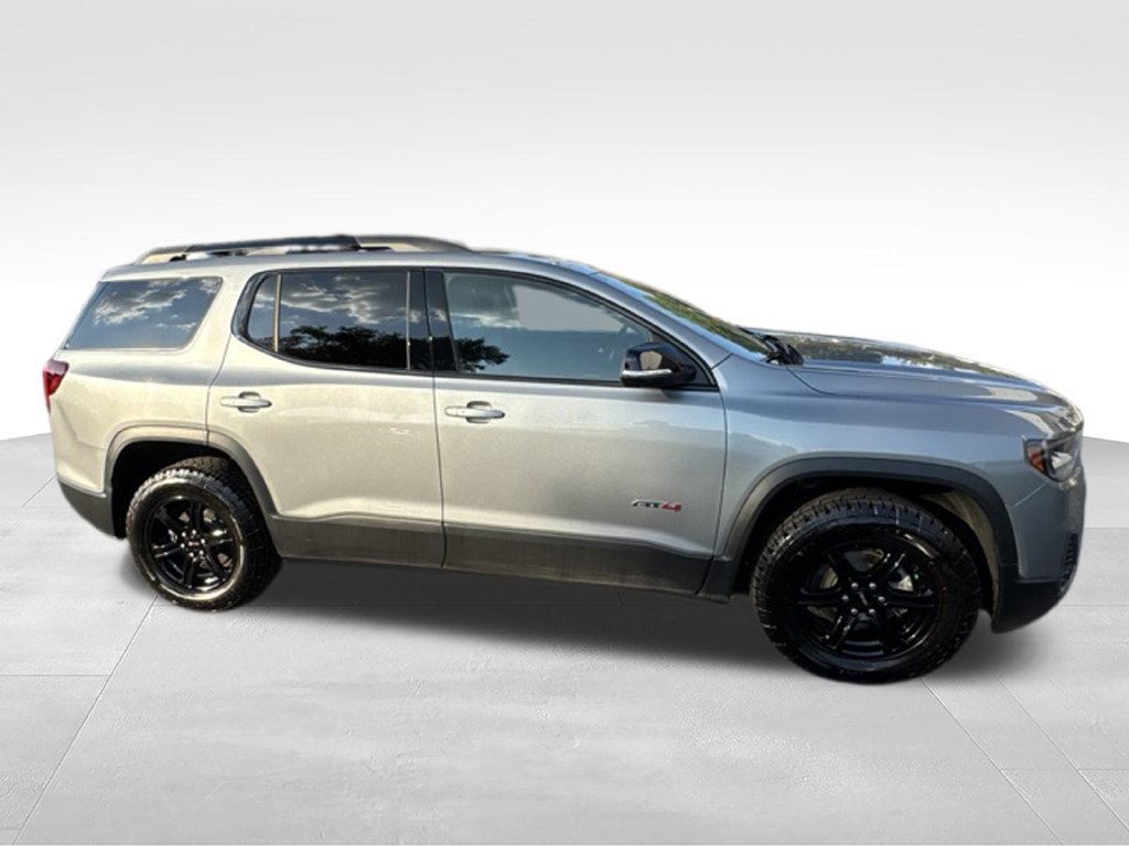 Used 2023 GMC Acadia AT4 w/ Technology Package AWD/4WD image 8