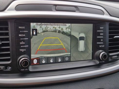 Used 2020 Kia Sorento SX FWD image 14