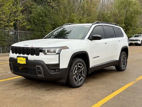 New 2026 Jeep Cherokee Laredo image 4