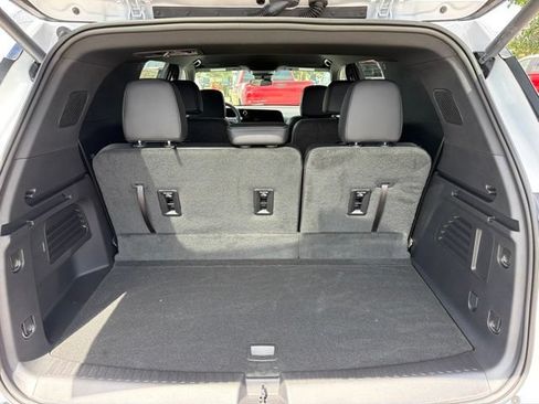 New 2026 Chevrolet Traverse LT AWD/4WD image 9