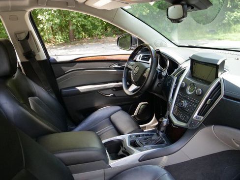 Used 2011 Cadillac SRX Luxury FWD image 37