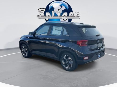New 2025 Hyundai Venue SEL image 7