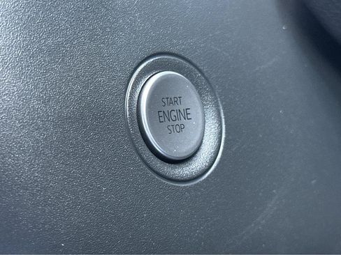 Used 2022 Volkswagen ID.4 Pro S RWD image 24