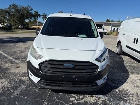 Used 2019 Ford Transit Connect XLT image 2