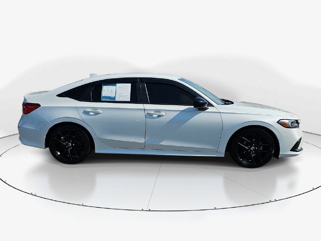 Used 2022 Honda Civic Sport image 5