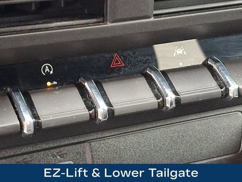 Used 2023 Chevrolet Colorado Trail Boss w/ Advanced Trailering Package AWD/4WD image 16