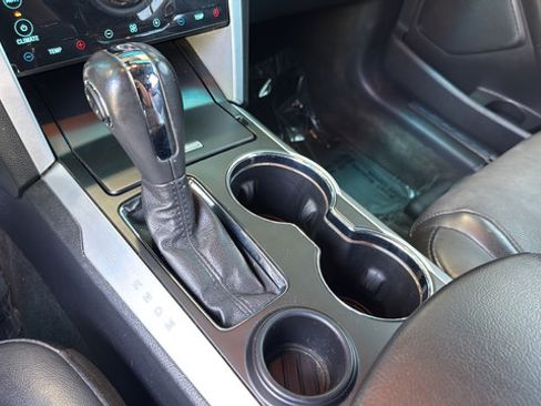 Used 2015 Ford Explorer Limited w/ Equipment Group 302A FWD image 19