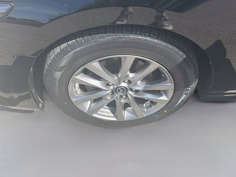 Used 2021 MAZDA MAZDA3 s FWD image 35