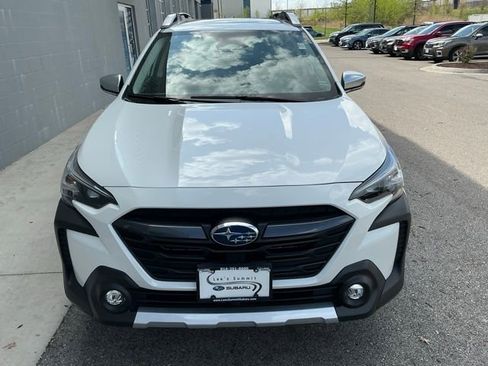 Certified 2024 Subaru Outback Touring AWD/4WD image 9