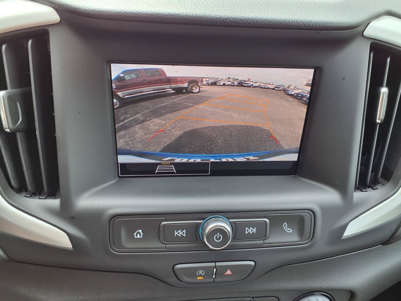 Used 2024 GMC Terrain SLE FWD image 7