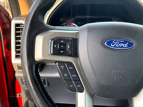 Certified 2022 Ford F250 Lariat w/ Chrome Package image 11