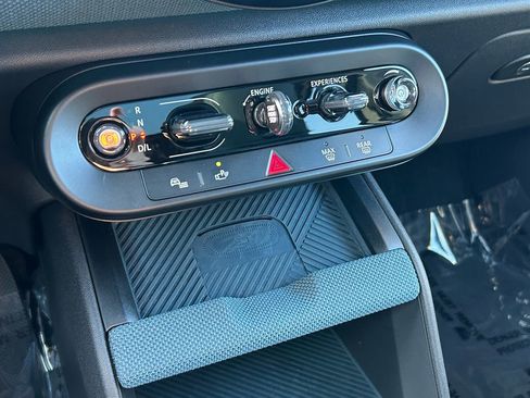 Used 2025 MINI Cooper Countryman S w/ Comfort Package Max image 27