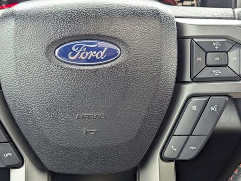 Used 2019 Ford F150 Lariat image 16