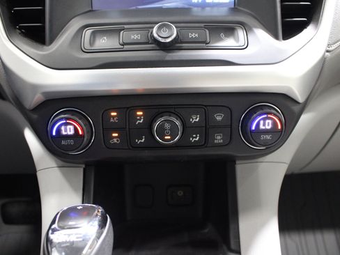 Used 2019 GMC Acadia SLE AWD/4WD image 16