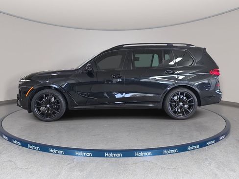 Certified 2025 BMW X7 M60i AWD/4WD image 11