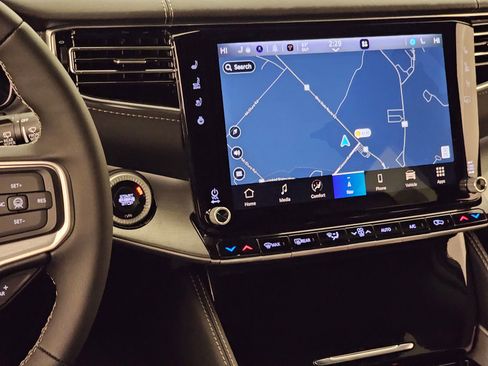 New 2026 Jeep Grand Wagoneer Limited image 18