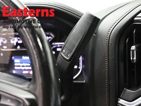 Used 2021 GMC Sierra 1500 AT4 w/ AT4 Preferred Package AWD/4WD image 13