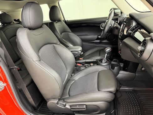 Used 2019 MINI Cooper S image 22