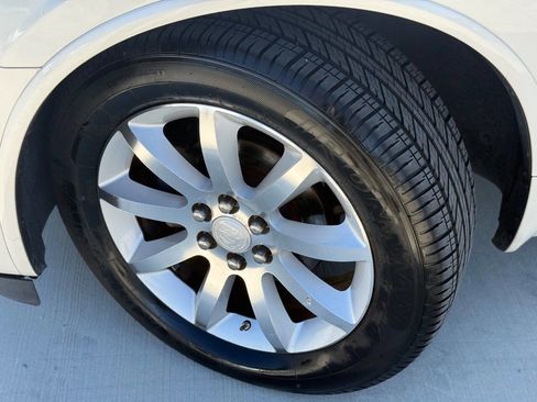 Used 2015 Buick Enclave Premium w/ Experience Buick Package image 2