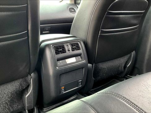 Used 2013 Nissan Pathfinder SL FWD image 35