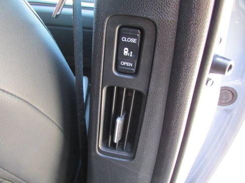 Used 2024 Honda Odyssey Sport image 36